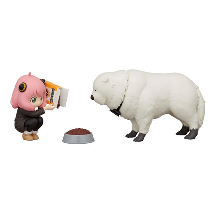 x Family Anya Forger & Bond Forger II, Bandai Spirits Break Time, Spy, Break Time Collection, Banpresto figure, 4.25" tall